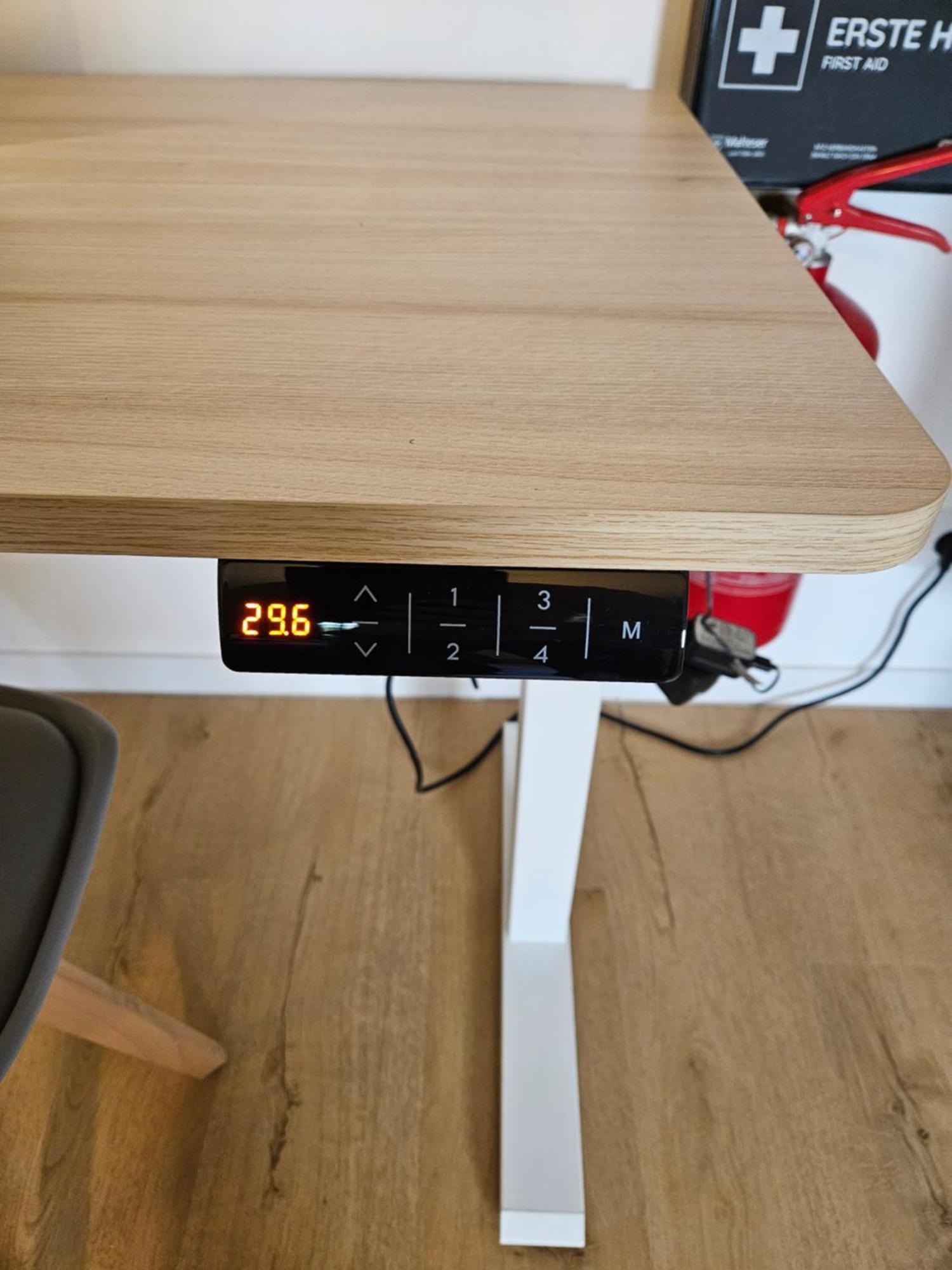 Modern Homes - Voll Ausgestatte Wohnung - Balkon - Hotelbetten - 4K Tv - Wlan Moers Eksteriør bilde